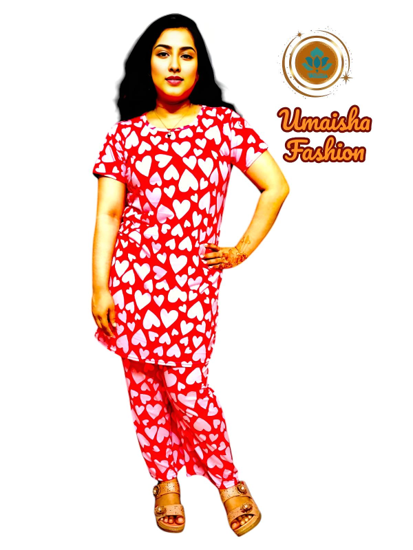 মহিলাদের জন্য ফ্যাশনেবল এবং আরামদায়ক টি-শার্ট এবং ট্রাউজার সেট। - Image 3