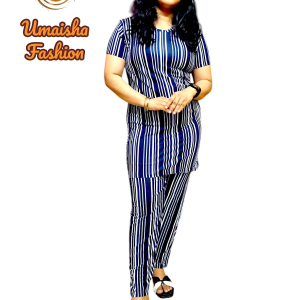মহিলাদের জন্য ফ্যাশনেবল এবং আরামদায়ক টি-শার্ট এবং ট্রাউজার সেট।