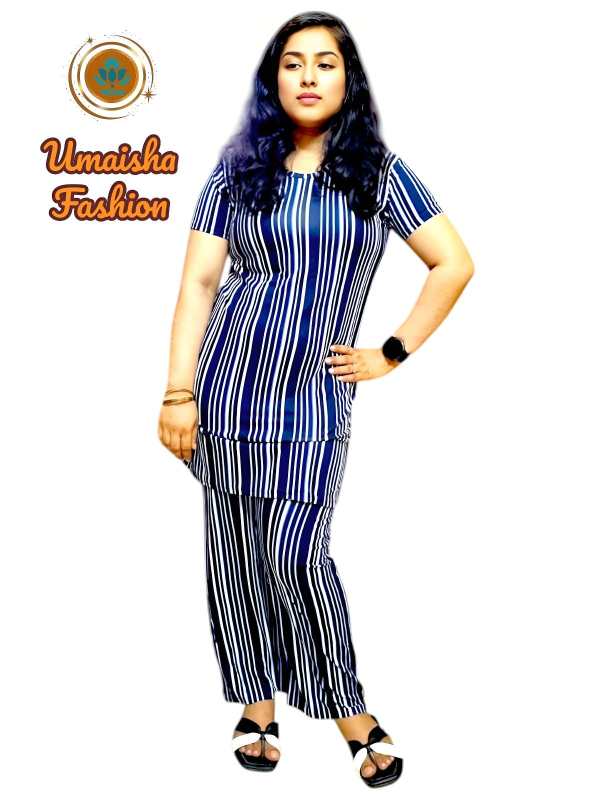 মহিলাদের জন্য ফ্যাশনেবল এবং আরামদায়ক টি-শার্ট এবং ট্রাউজার সেট। - Image 3