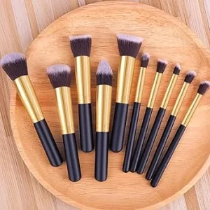 Kabuki Professional Makeup Brush Set - 10 pcs .